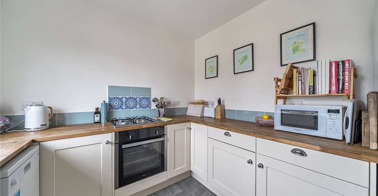 2 bedroom property for sale in Forest Hill | Robinson Jackson