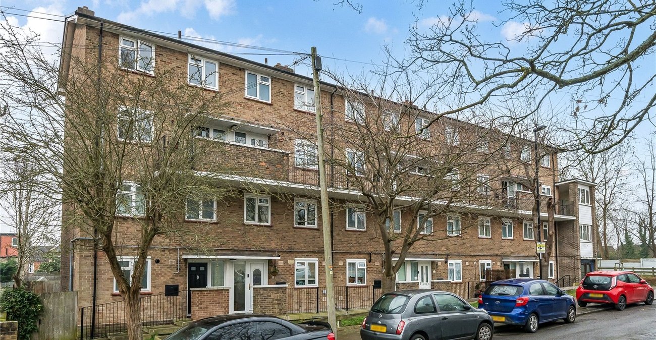 2 bedroom property for sale in Forest Hill | Robinson Jackson