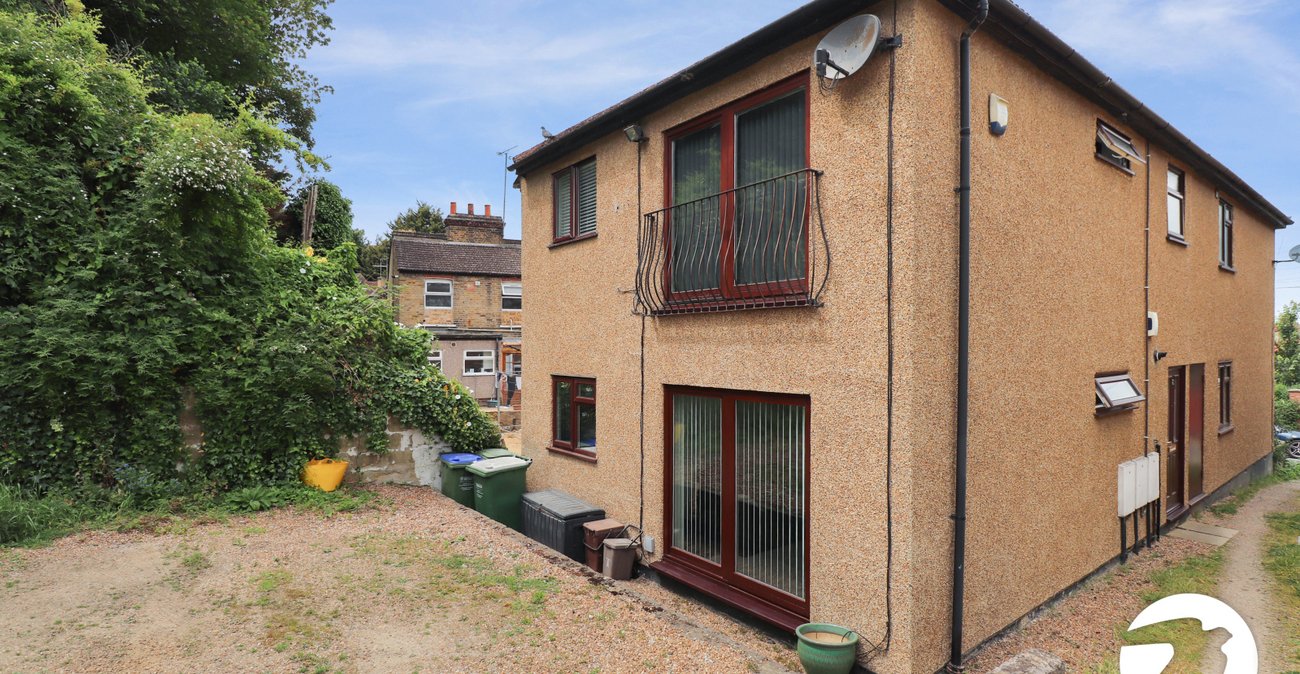 1 bedroom property for sale in Belvedere | Robinson Jackson