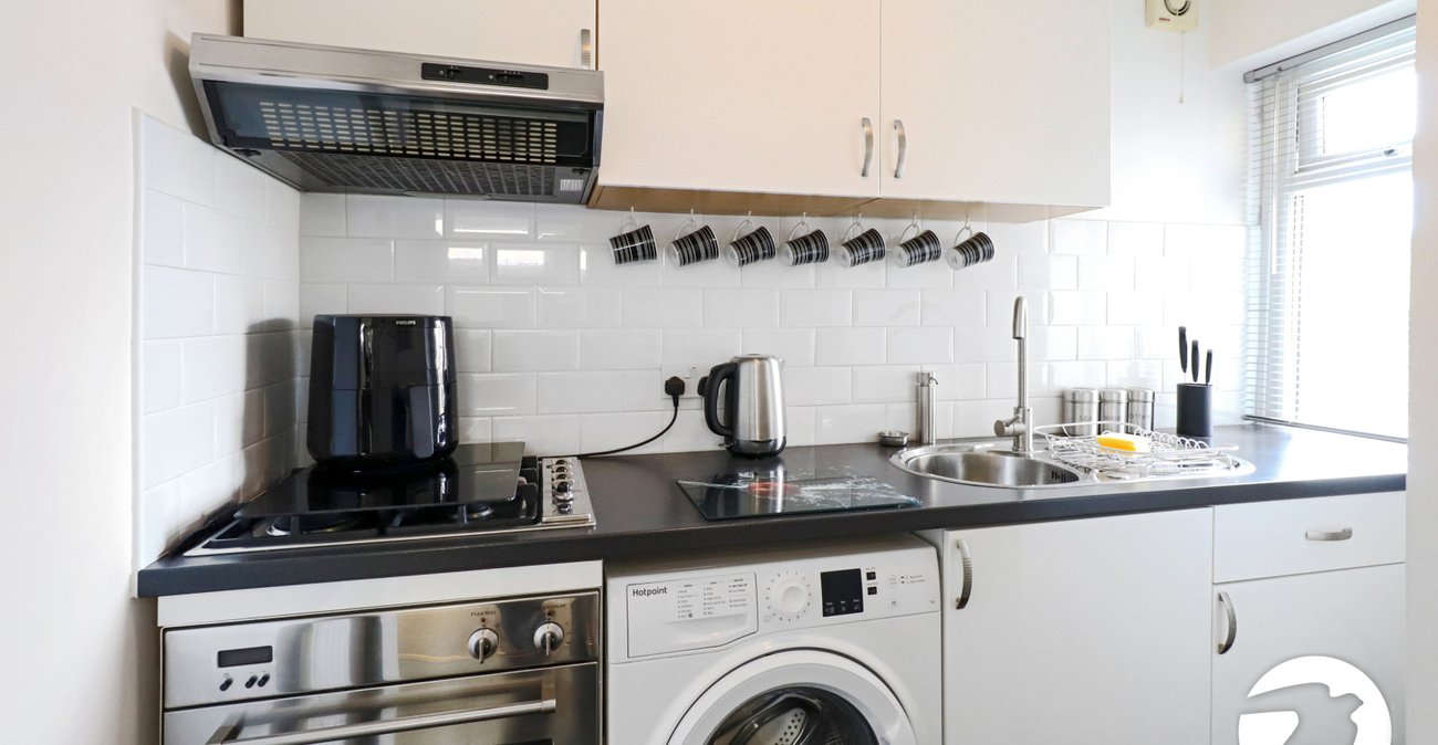 1 bedroom property for sale in Belvedere | Robinson Jackson