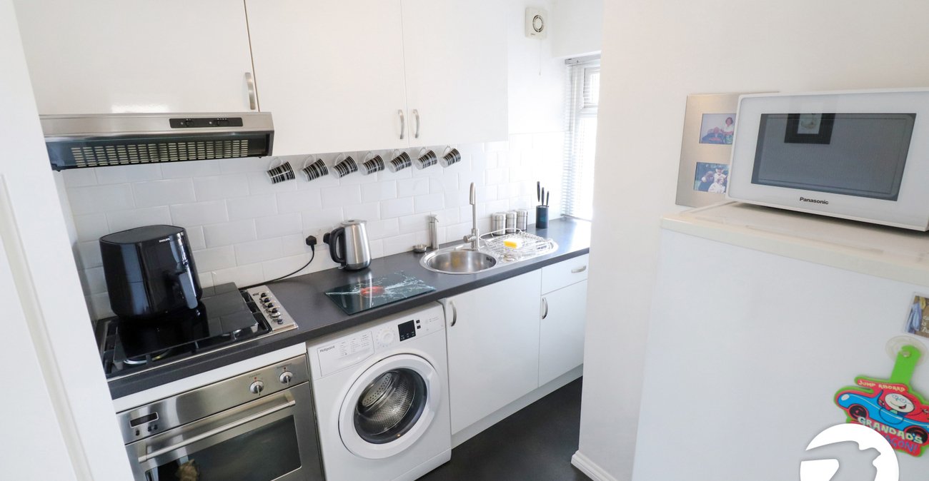 1 bedroom property for sale in Belvedere | Robinson Jackson