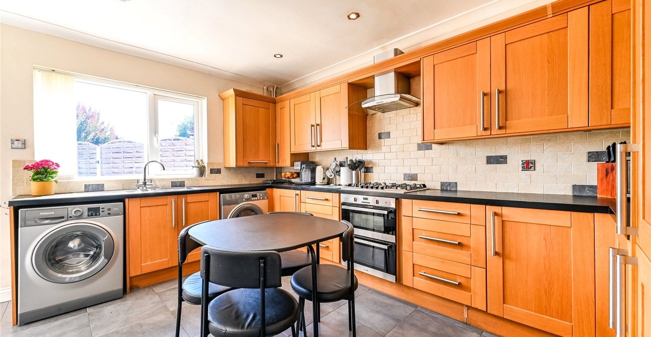 4 bedroom house for sale in Gravesend | Robinson Michael & Jackson