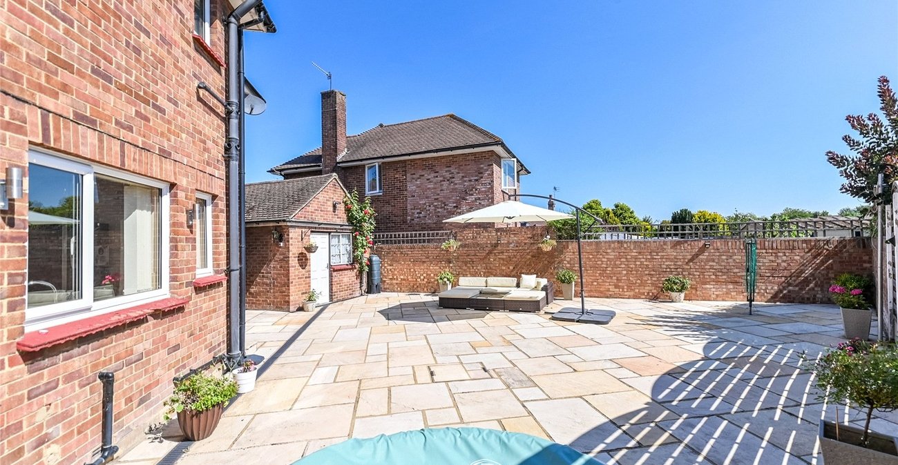 4 bedroom house for sale in Gravesend | Robinson Michael & Jackson
