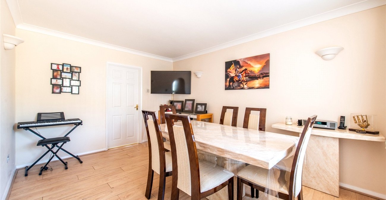4 bedroom house for sale in Gravesend | Robinson Michael & Jackson
