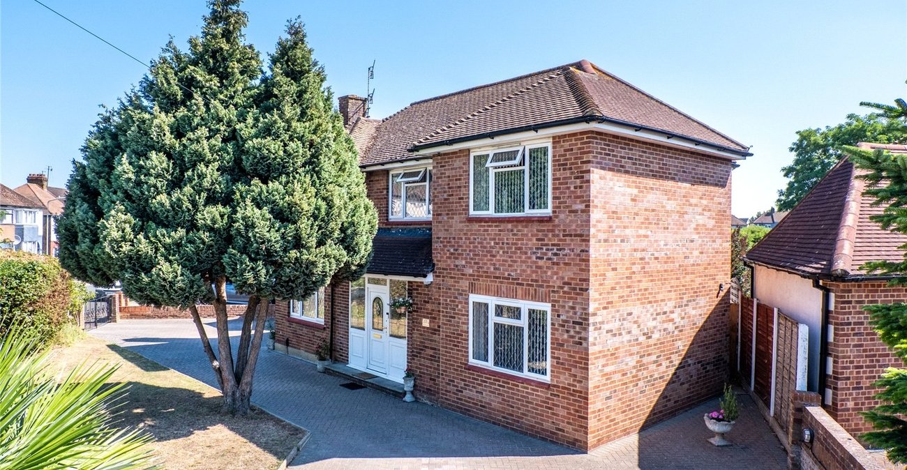 4 bedroom house for sale in Gravesend | Robinson Michael & Jackson