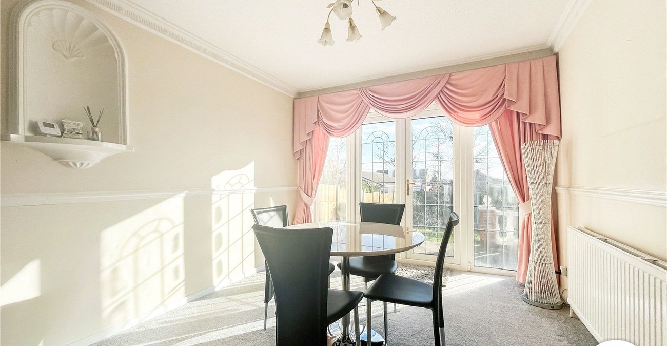 4 bedroom house for sale in Minster on Sea | Robinson Michael & Jackson