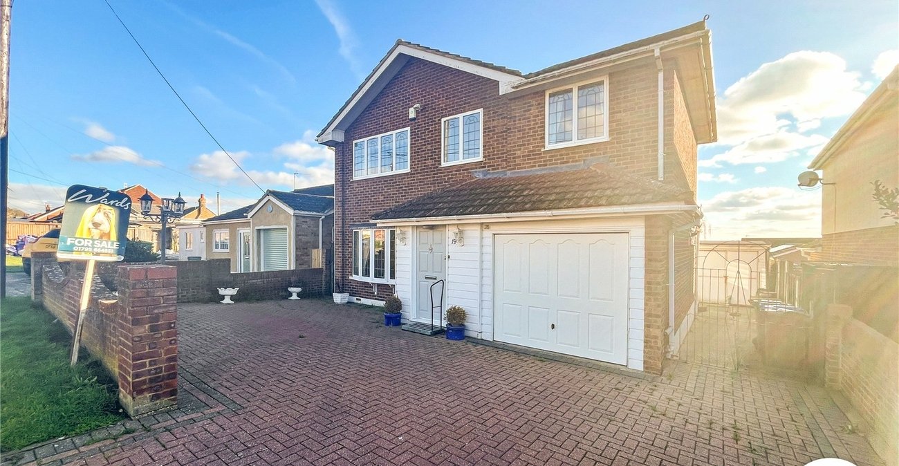 4 bedroom house for sale in Minster on Sea | Robinson Michael & Jackson