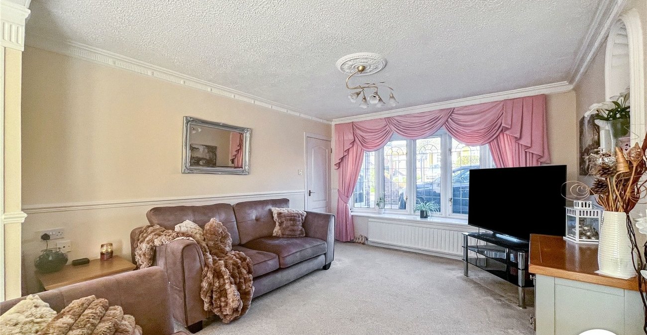 4 bedroom house for sale in Minster on Sea | Robinson Michael & Jackson