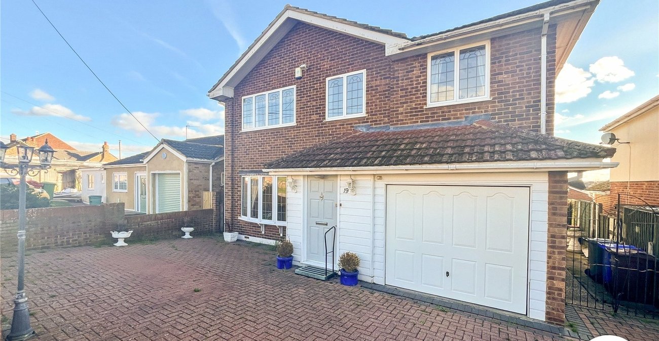 4 bedroom house for sale in Minster on Sea | Robinson Michael & Jackson