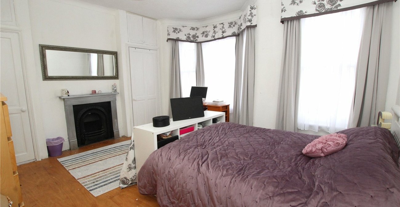 3 bedroom house for sale in Abbey Wood | Robinson Jackson