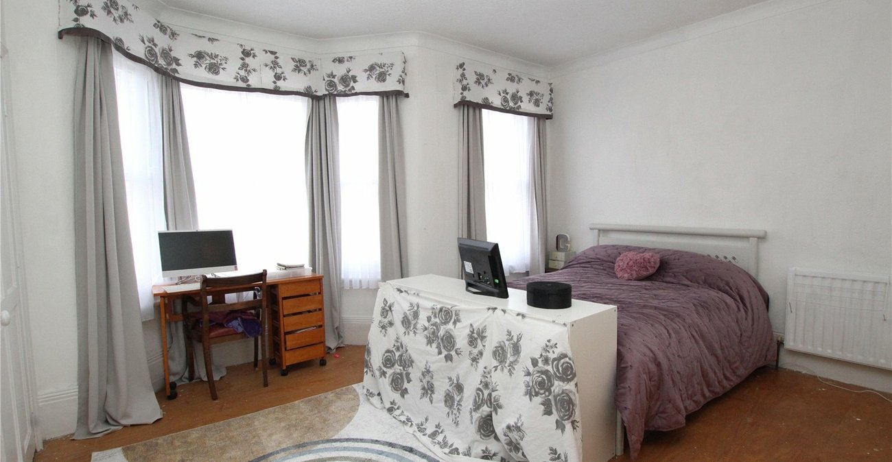 3 bedroom house for sale in Abbey Wood | Robinson Jackson