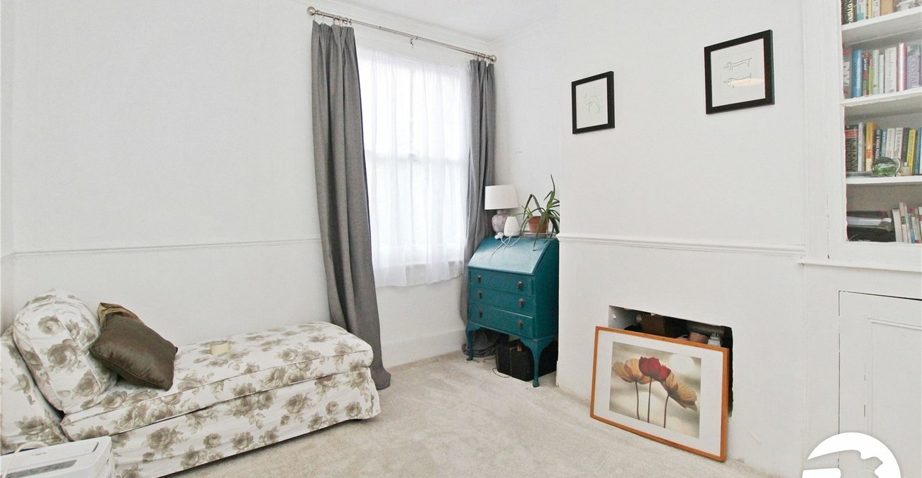 3 bedroom house for sale in Abbey Wood | Robinson Jackson