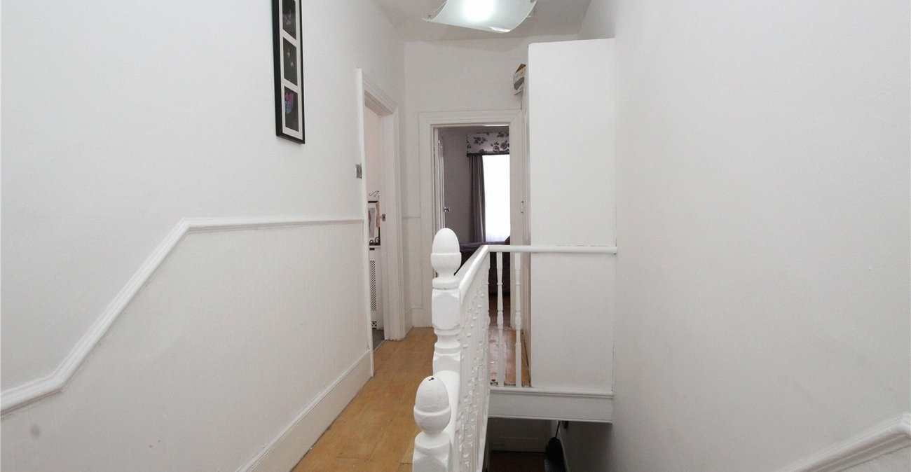 3 bedroom house for sale in Abbey Wood | Robinson Jackson