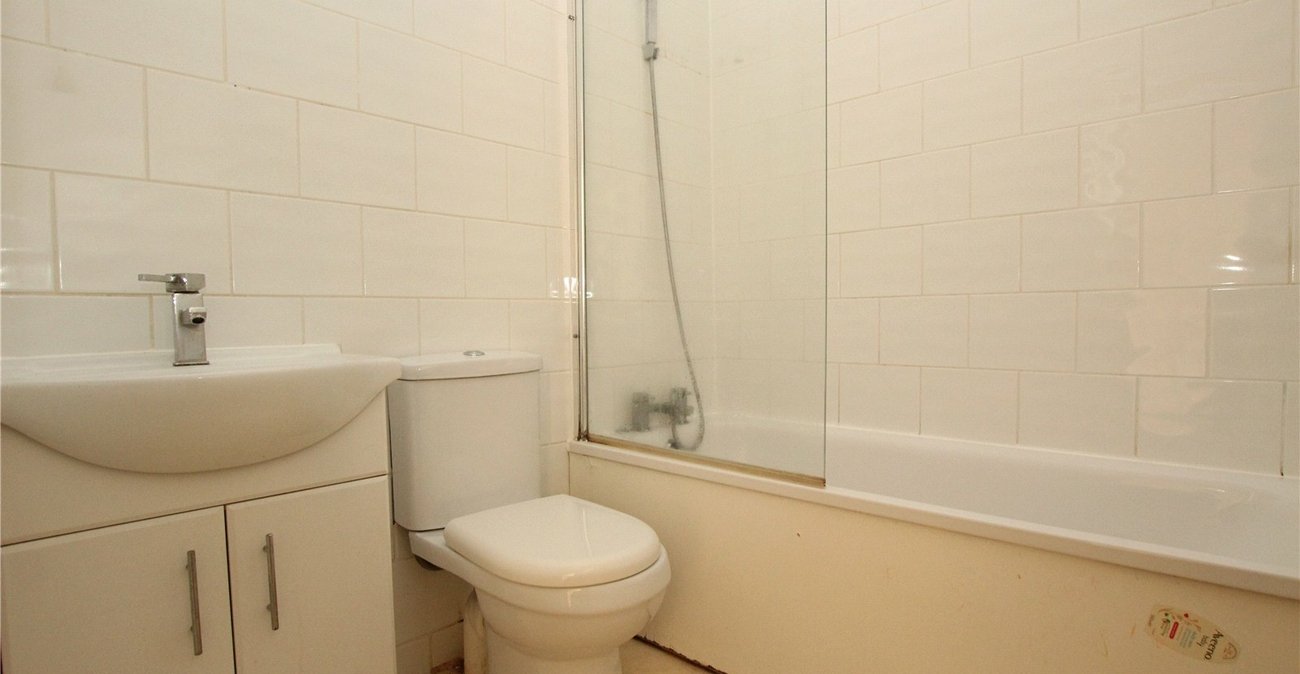 2 bedroom property for sale in Abbey Wood | Robinson Jackson