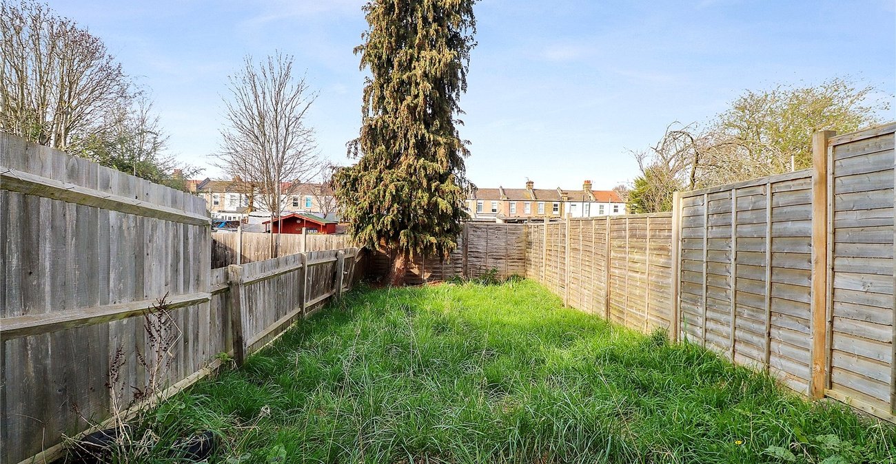 2 bedroom property for sale in Abbey Wood | Robinson Jackson