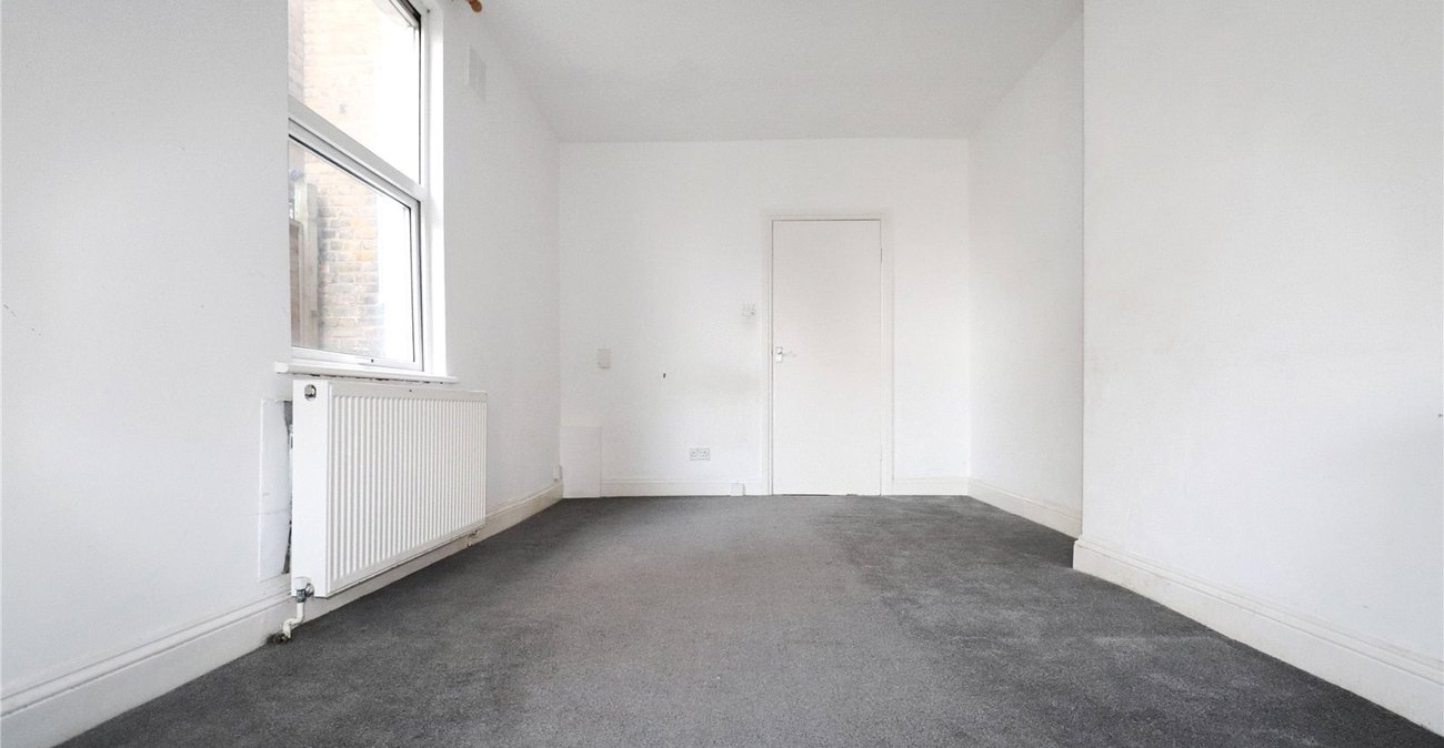 2 bedroom property for sale in Abbey Wood | Robinson Jackson