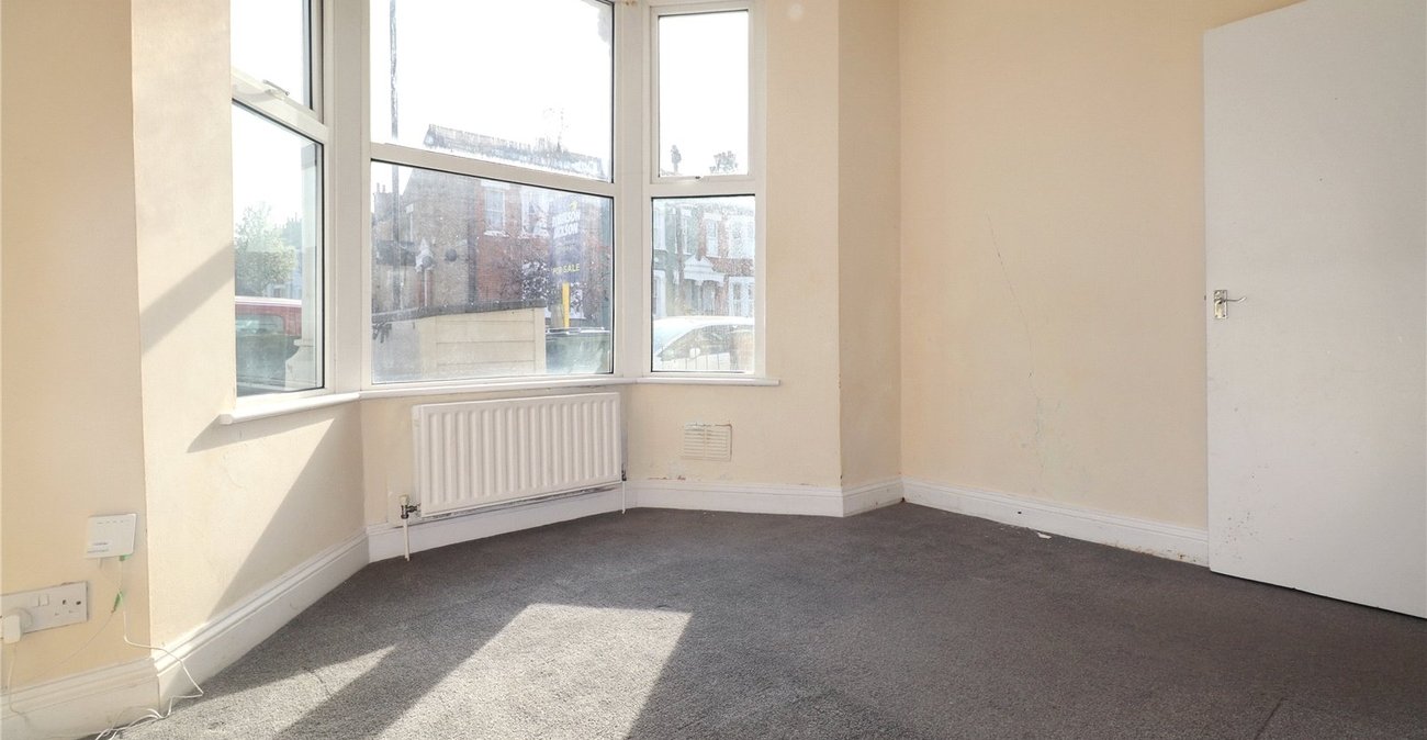 2 bedroom property for sale in Abbey Wood | Robinson Jackson