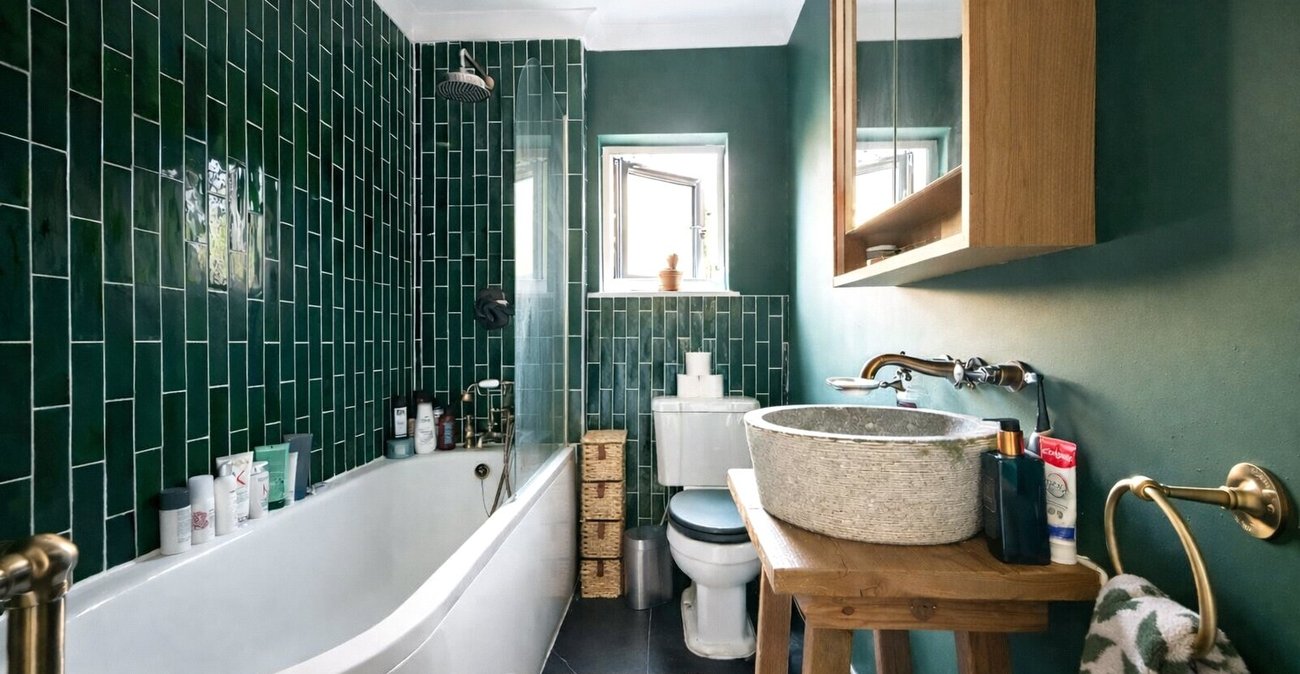 2 bedroom property for sale in Lewisham | Robinson Jackson