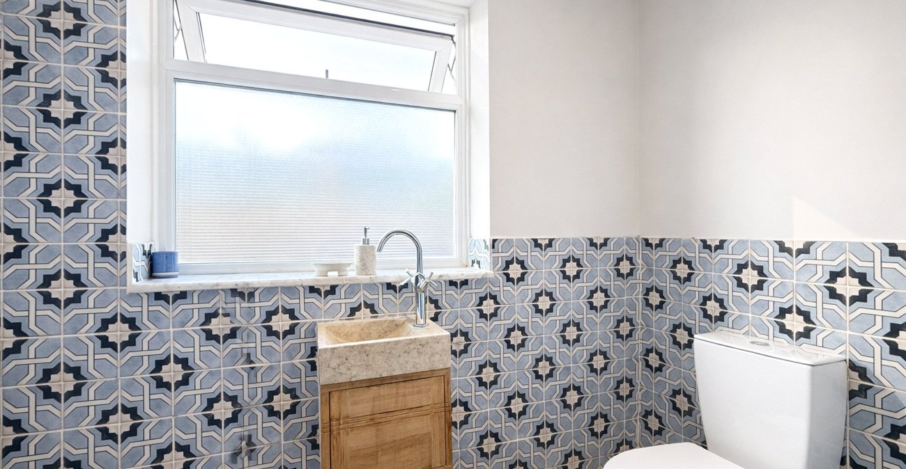 2 bedroom property for sale in Lewisham | Robinson Jackson