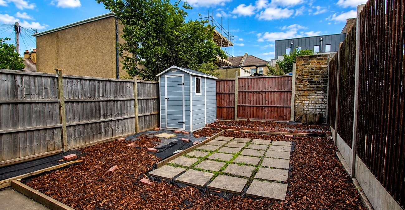 2 bedroom house for sale in Plumstead | Robinson Jackson