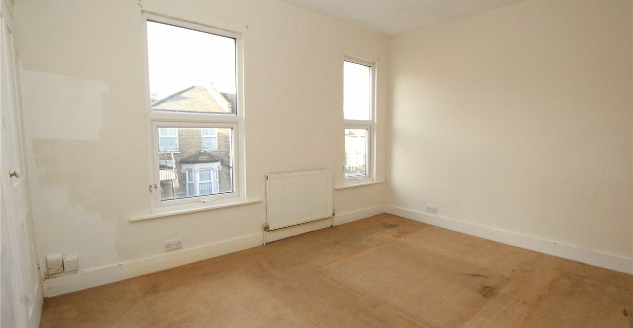 2 bedroom house for sale in Plumstead | Robinson Jackson