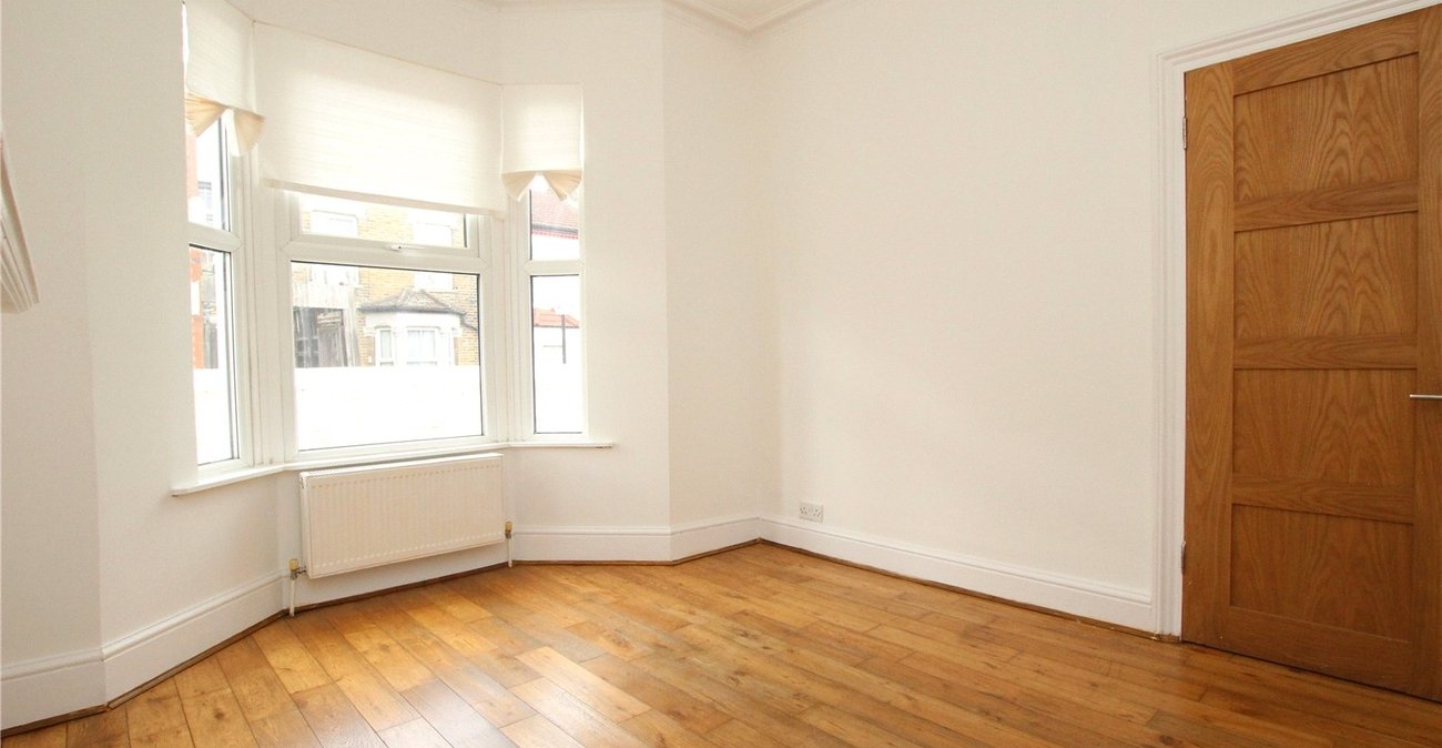 2 bedroom house for sale in Plumstead | Robinson Jackson