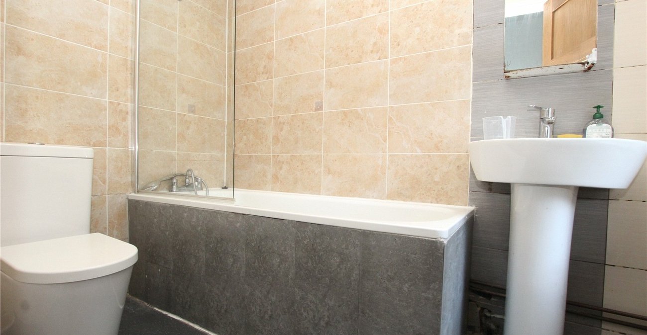 2 bedroom house for sale in Plumstead | Robinson Jackson