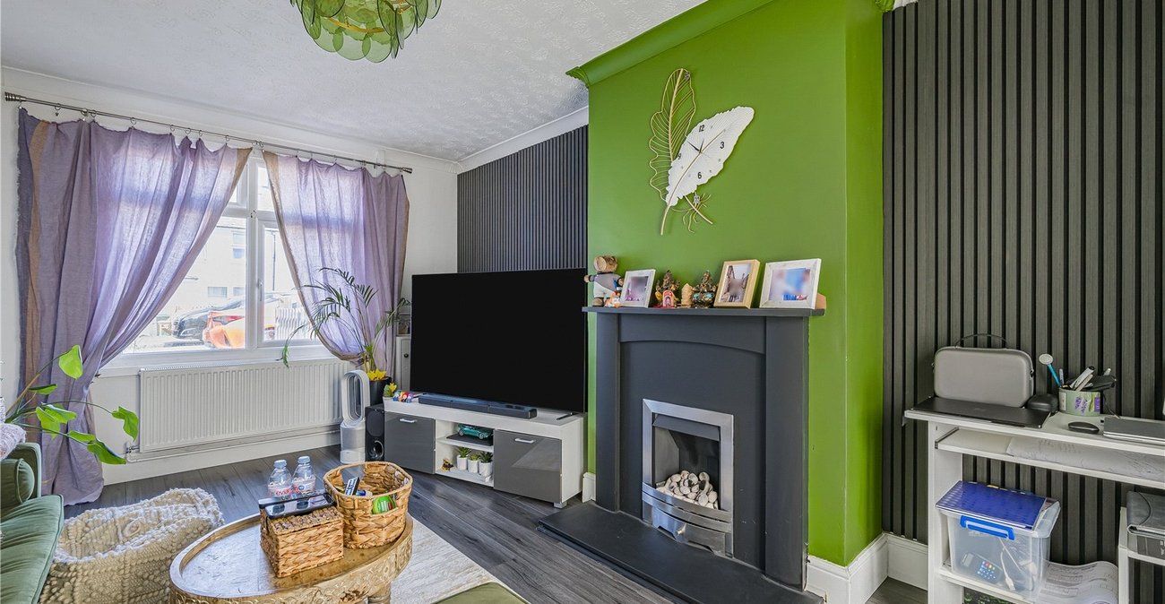 3 bedroom house for sale in Dartford | Robinson Jackson