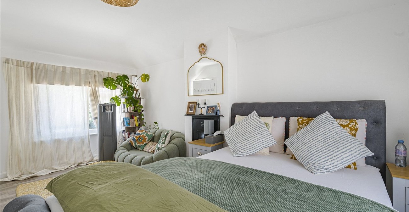 3 bedroom house for sale in Dartford | Robinson Jackson