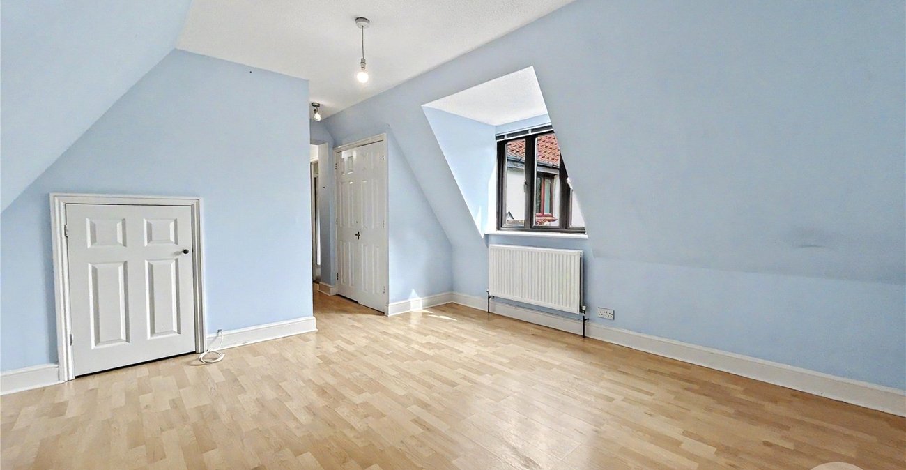4 bedroom house for sale in Sidcup | Robinson Jackson