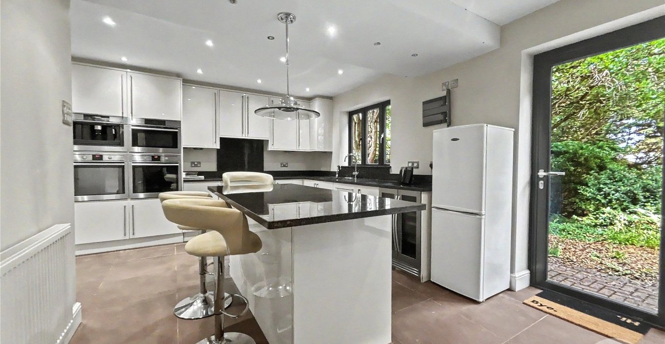 4 bedroom house for sale in Sidcup | Robinson Jackson