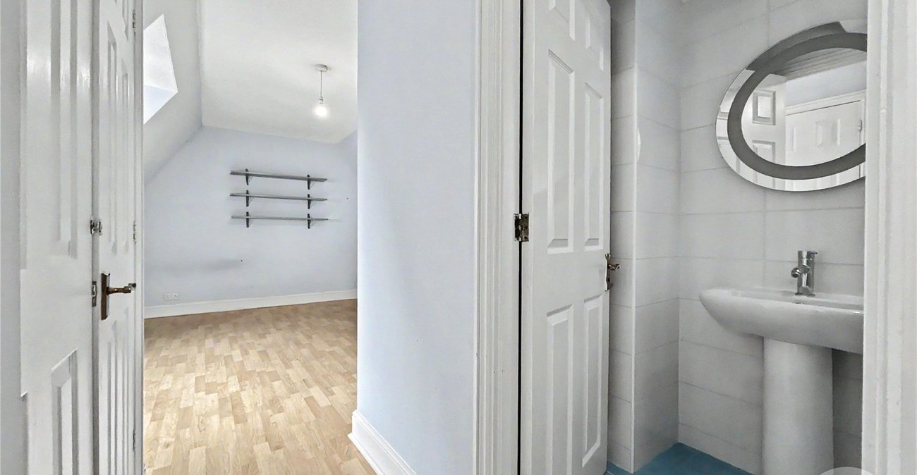 4 bedroom house for sale in Sidcup | Robinson Jackson