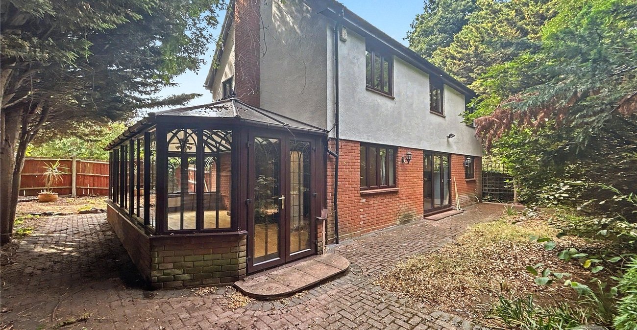 4 bedroom house for sale in Sidcup | Robinson Jackson