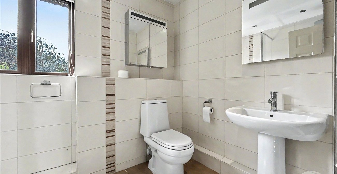 4 bedroom house for sale in Sidcup | Robinson Jackson