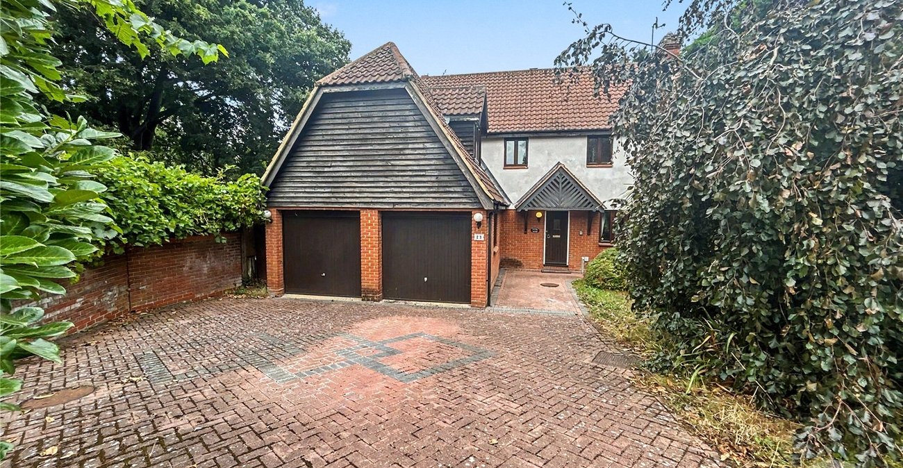 4 bedroom house for sale in Sidcup | Robinson Jackson