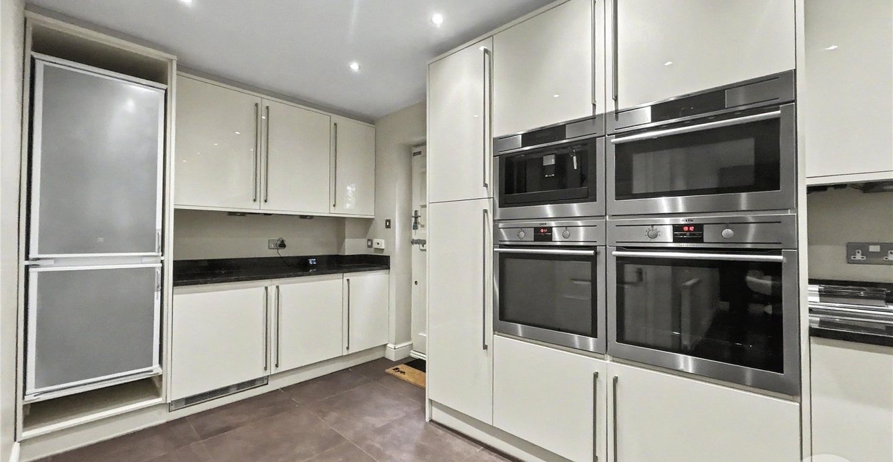 4 bedroom house for sale in Sidcup | Robinson Jackson