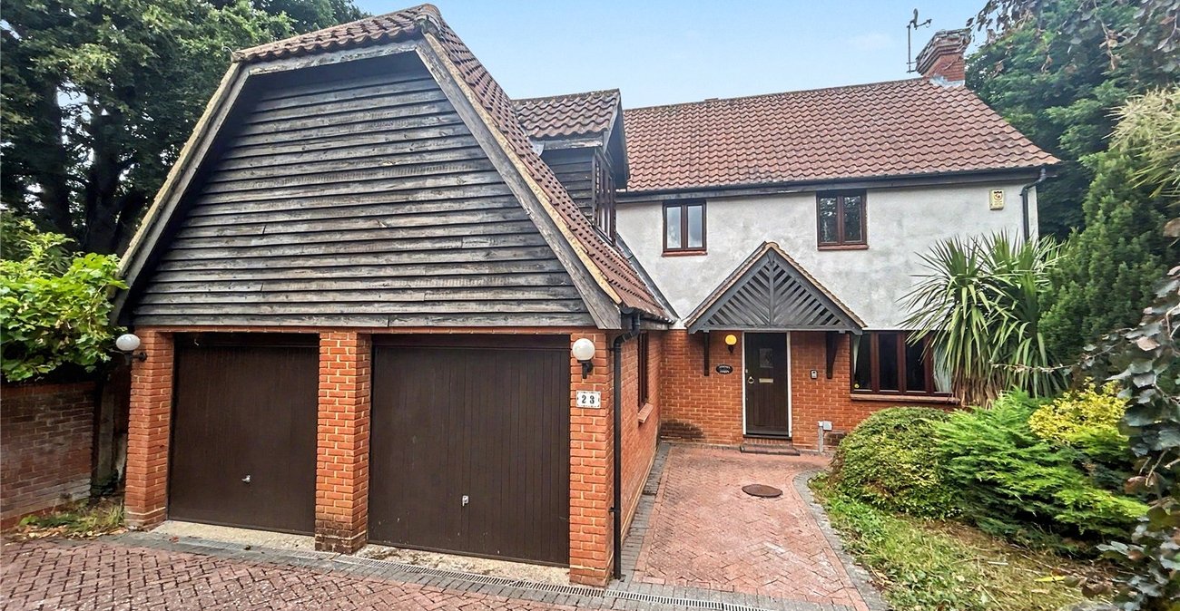 4 bedroom house for sale in Sidcup | Robinson Jackson