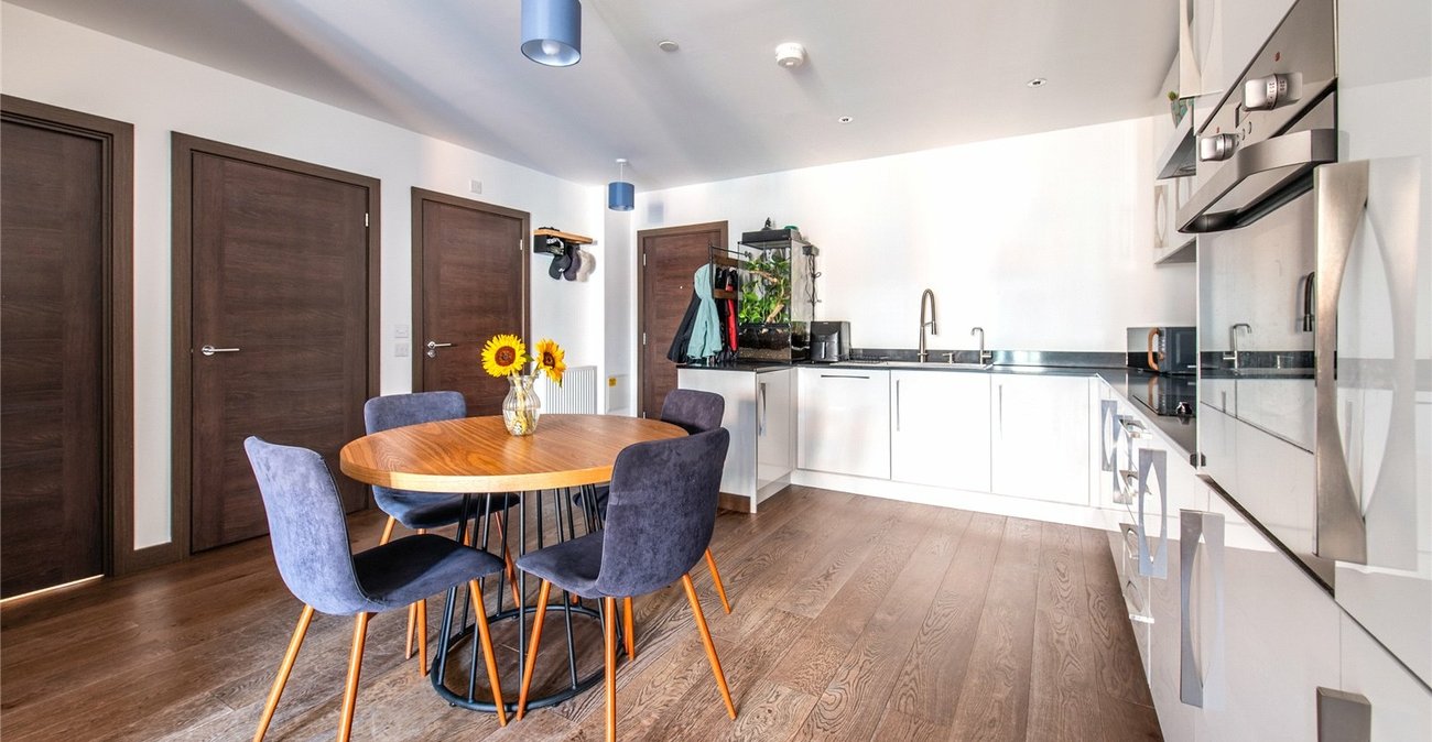 2 bedroom property for sale in Rosalind Drive | Robinson Michael & Jackson