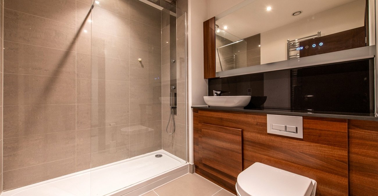 2 bedroom property for sale in Rosalind Drive | Robinson Michael & Jackson