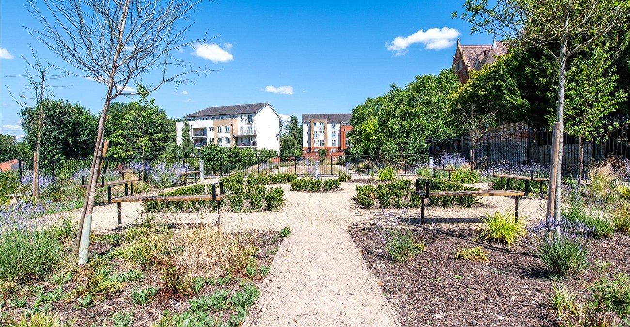 2 bedroom property for sale in Rosalind Drive | Robinson Michael & Jackson