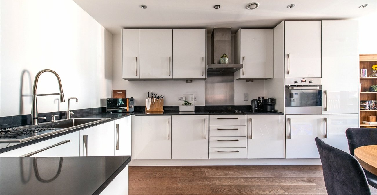 2 bedroom property for sale in Rosalind Drive | Robinson Michael & Jackson