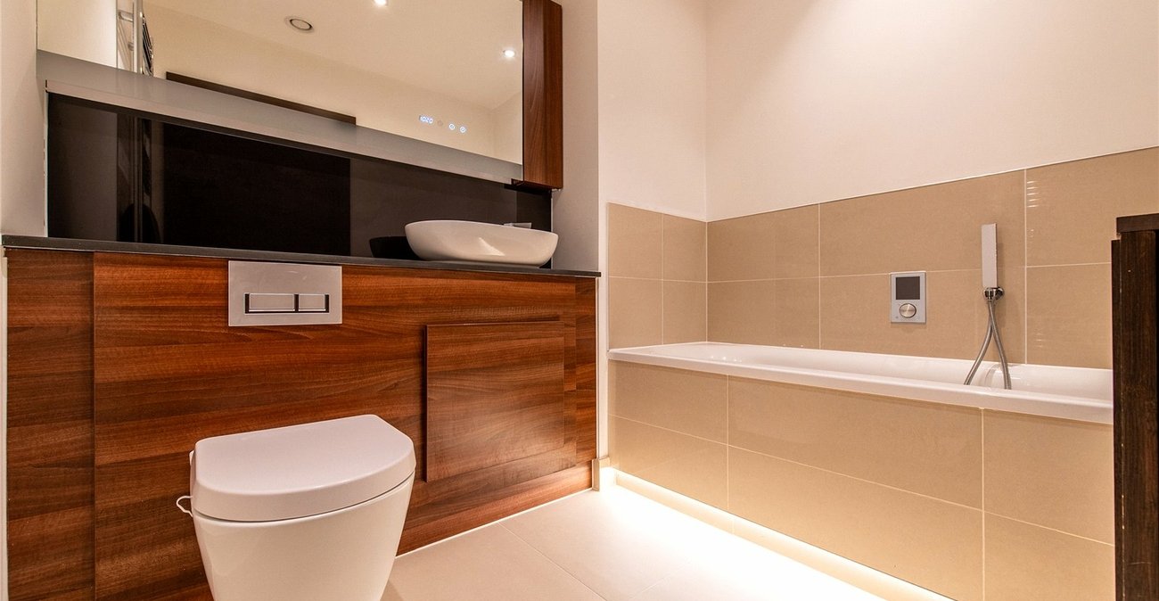 2 bedroom property for sale in Rosalind Drive | Robinson Michael & Jackson