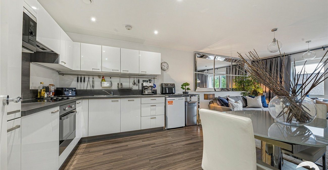 3 bedroom property for sale in Catford | Robinson Jackson