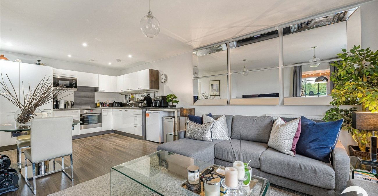 3 bedroom property for sale in Catford | Robinson Jackson