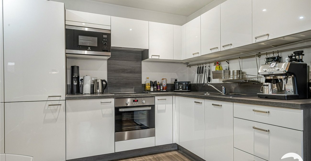 3 bedroom property for sale in Catford | Robinson Jackson