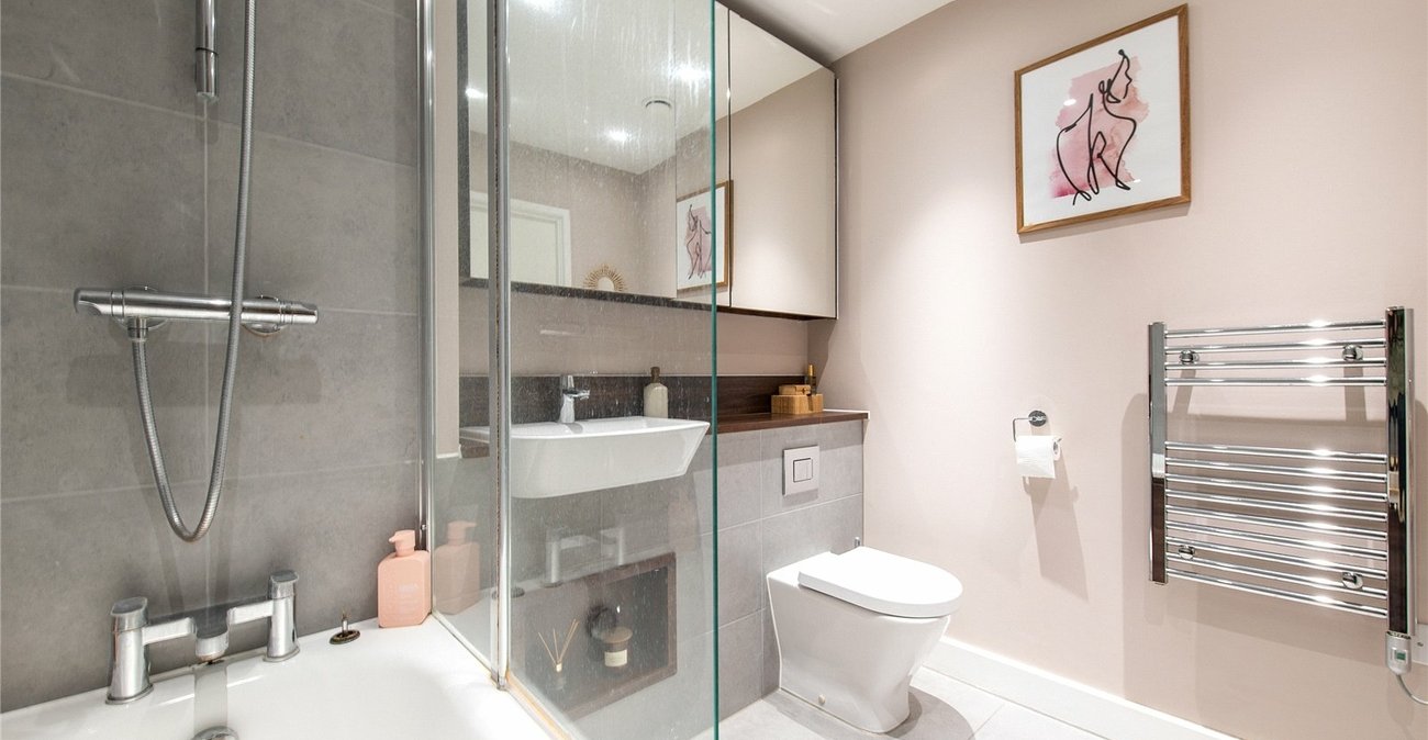 1 bedroom property for sale in London | Robinson Jackson