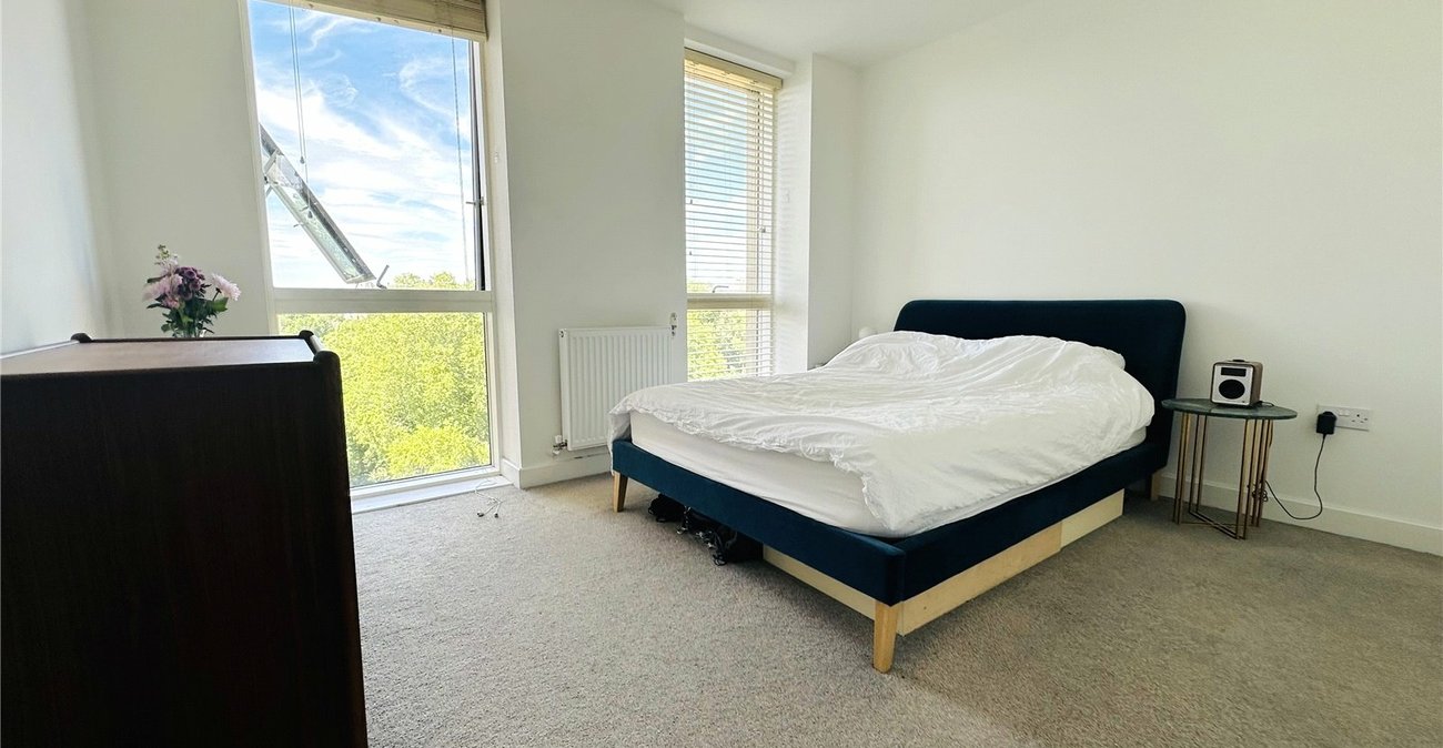 1 bedroom property for sale in London | Robinson Jackson