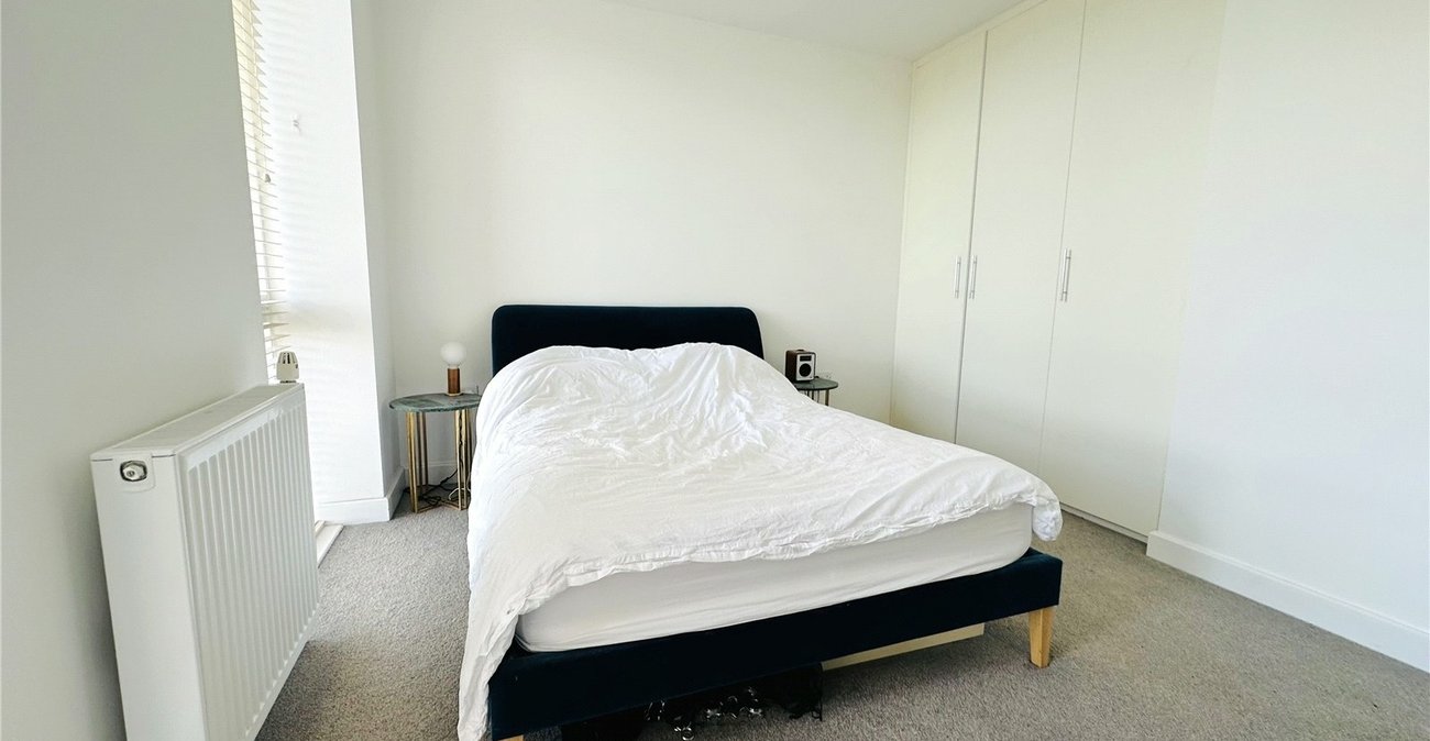 1 bedroom property for sale in London | Robinson Jackson