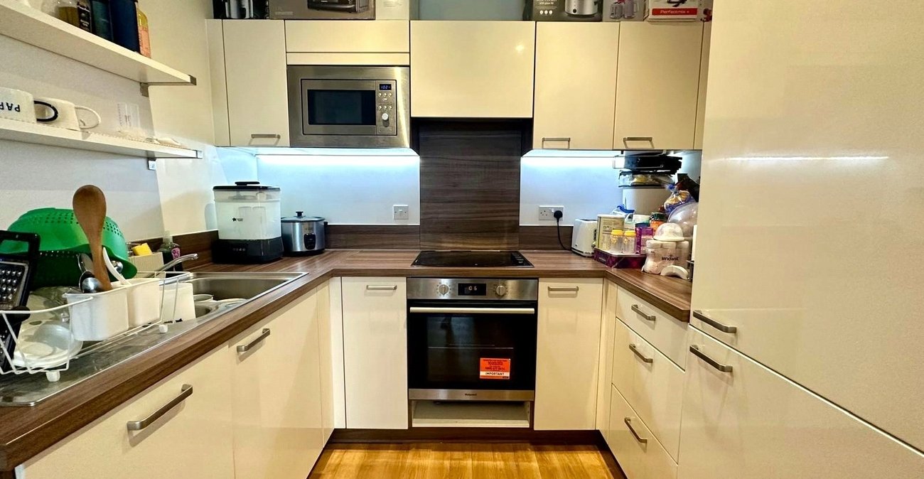 1 bedroom property for sale in London | Robinson Jackson