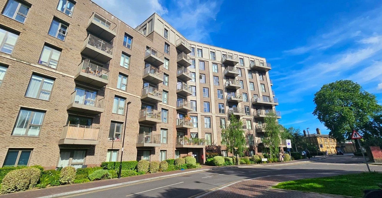 1 bedroom property for sale in London | Robinson Jackson